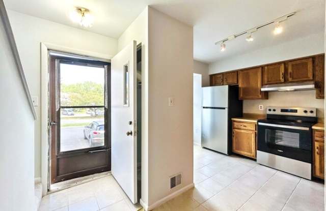 33 Sugarland Square Court