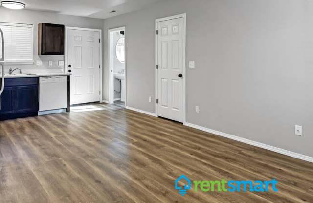 2103 S 13th Street W