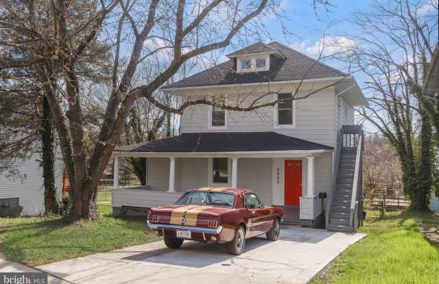 Photo of 2805 HAMILTON Avenue