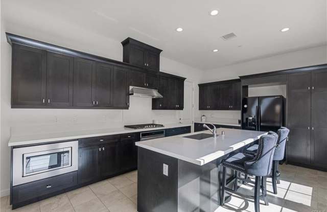 20642 West Chestnut Circle