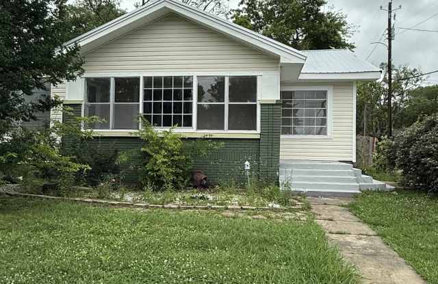 1645 Woodland Avenue Southwest