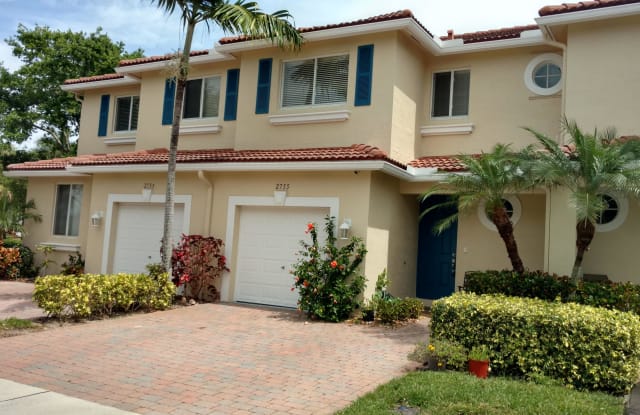 2755 S Evergreen Circle - 2755 S Evergreen Cir, Boynton Beach, FL 33426