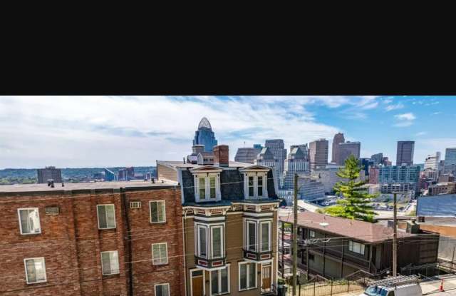 Photo of 395 Oregon Street