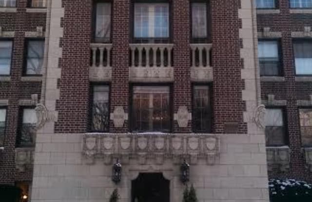 633 W Deming Pl Apt 103 - 633 West Deming Place, Chicago, IL 60614