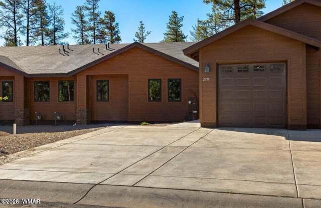 2711 W Villa Loop