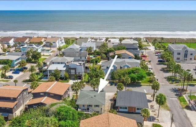 Photo of 2014 1st St