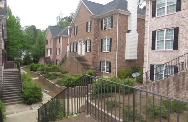 8949 Carroll Manor Lake