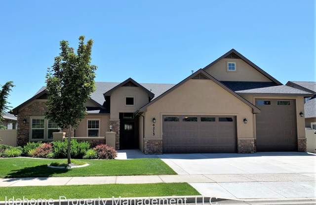 4215 W Saguaro Dr