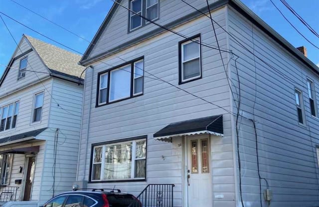 30 NEWARK BAY CT - 30 Newark Bay Court, Bayonne, NJ 07002