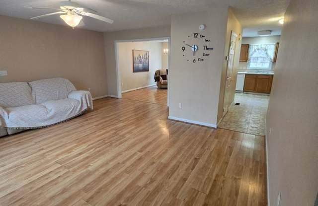 Charming 3BR Townhome in Morgantown