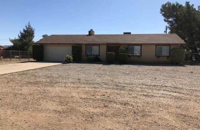 Apple Valley 3 Bedroom Home - 10555 Kiavan Road, Apple Valley, CA 92308