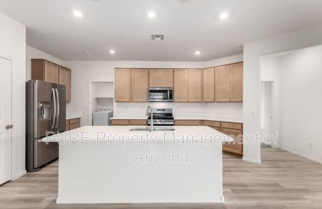 17614 W Oberlin Way