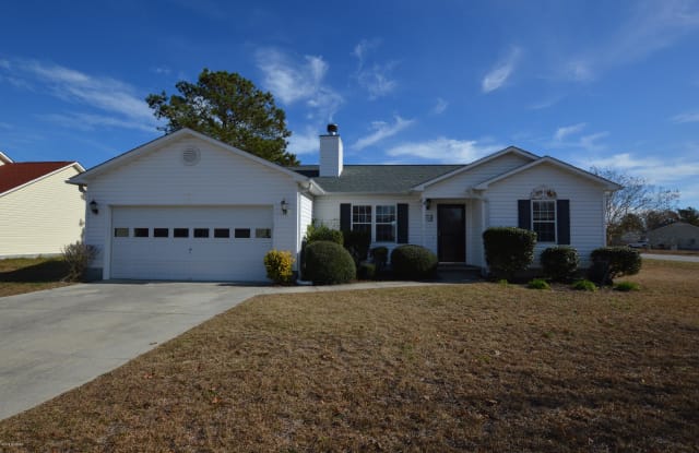 200 Essex Court - 200 Essex Court, Onslow County, NC 28574