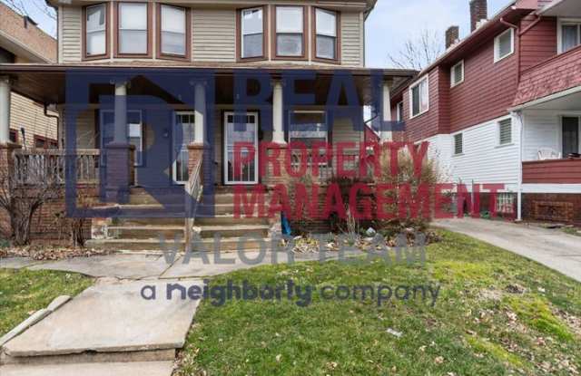 464 E 110th St - 464 East 110th Street, Cleveland, OH 44108