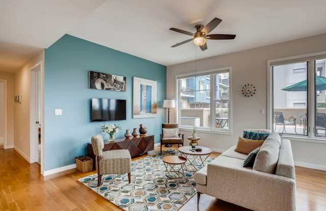 2BDR Condo w/ AMAZING private patio  amenities!