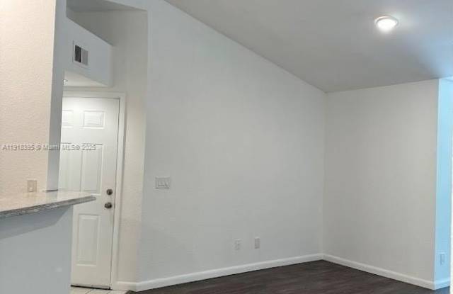 12430 Vista Isles Dr