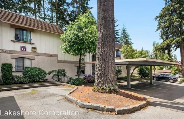 12521 NE 117th Place Unit G7 - 12521 Northeast 117th Place, Kirkland, WA 98034