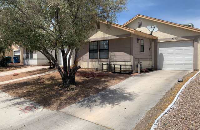 Spring Valley~2 Bedroom w/Garage