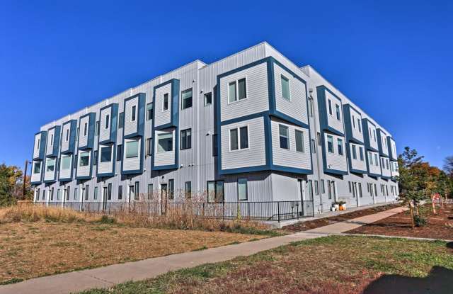 Photo of Charming 2BR Townhome in Denver