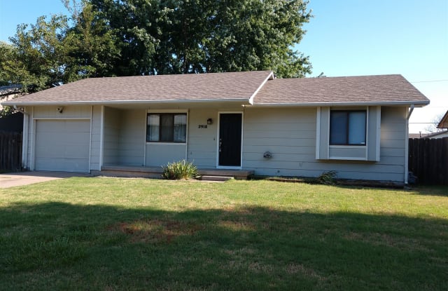 2918 W Maxwell Ave - 2918 West Maxwell Avenue, Wichita, KS 67217