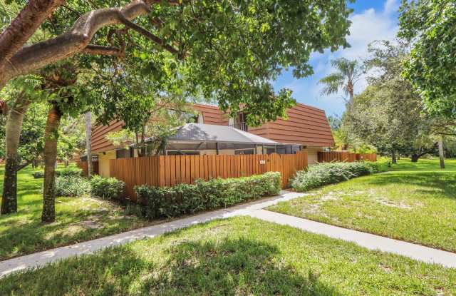 2425 24th Court