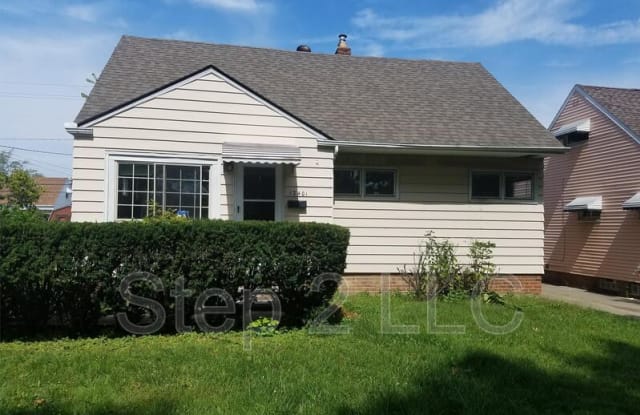 12401 Woodward Boulevard - 12401 Woodward Boulevard, Garfield Heights, OH 44125