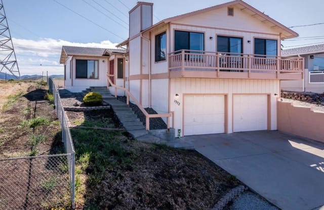 1372 Hillcrest Drive - 1372 Hillcrest Drive, Morro Bay, CA 93442