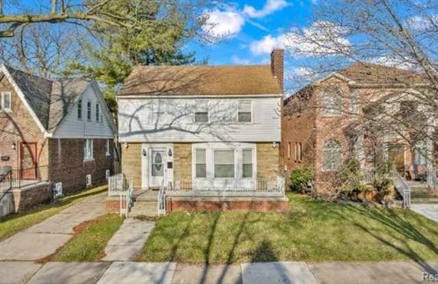 7747 APPOLINE Street