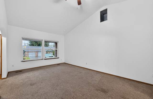 15208 95th Avenue Court East