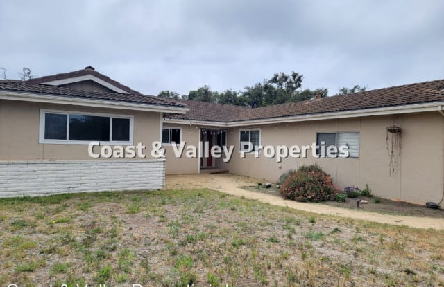 15450 Oak Hills Dr. - 15450 Oak Hills Drive, Prunedale, CA 93907