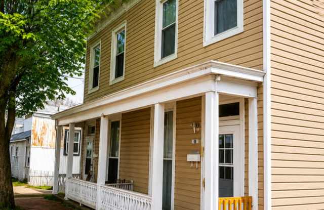 709 Idlewood Ave