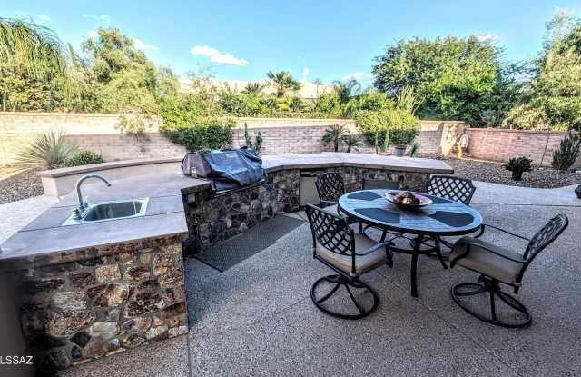 13816 N Topflite Drive