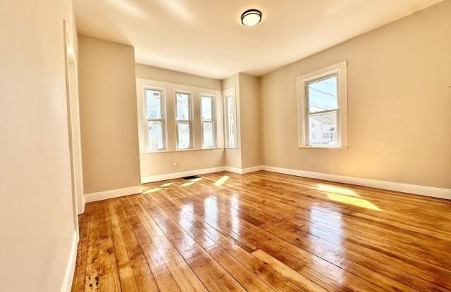 299 Cedar Street unit: 1