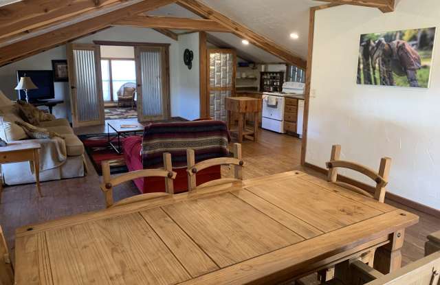 Photo of 402 Cowgirl Crossing