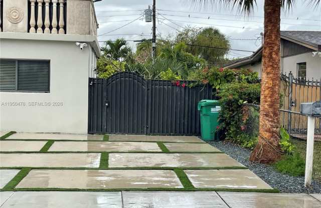 Photo of 2342 SW 128th Ave