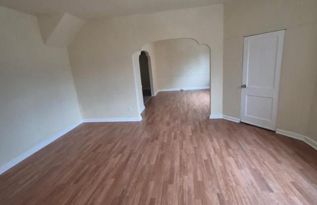 1245 EMPIRE Avenue unit: 1