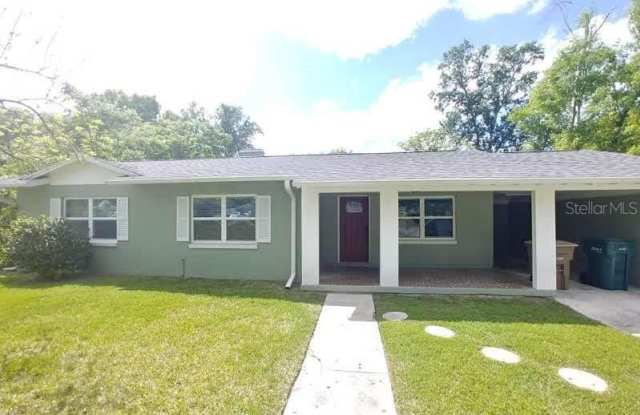 Photo of 608 SE 30 AVENUE