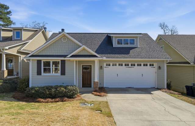 Charming Auburn Home!