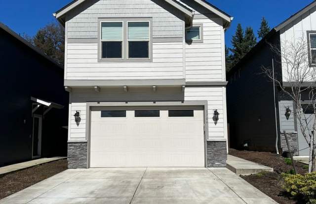 Beautiful Two Story Home in Mount Vista Neighborhood - 1704 Northeast 146th Street, Mount Vista, WA 98686