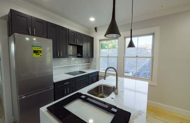 1932 Hubbard Street - 1