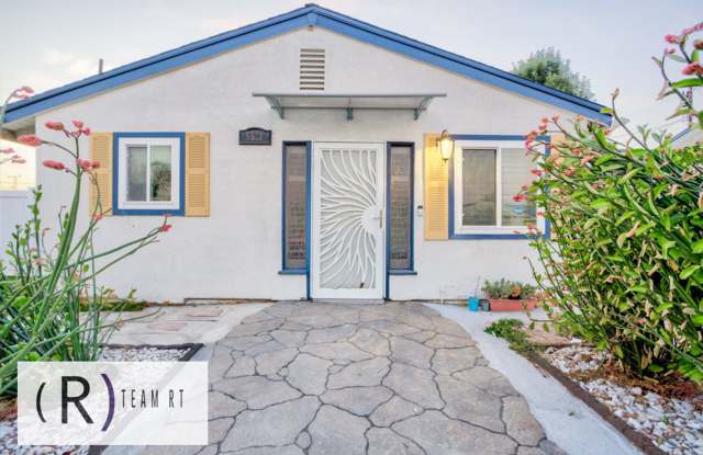Stunning and Stylish Single Story Home in Cypress