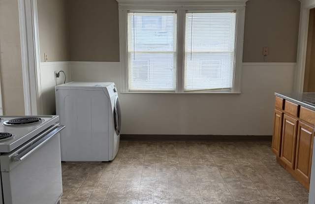 Photo of 148 Newton Avenue - 2