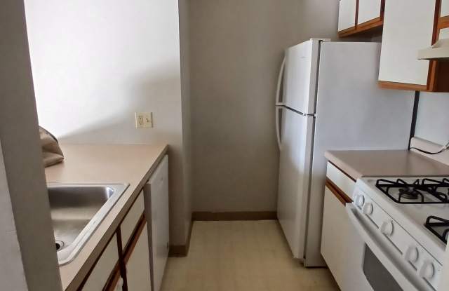 Photo of 304 College Park Drive - 1S