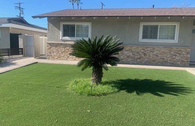 Photo of 11519 Balboa Blvd