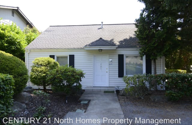 726 98th Ave NE - 726 98th Avenue Northeast, Bellevue, WA 98004