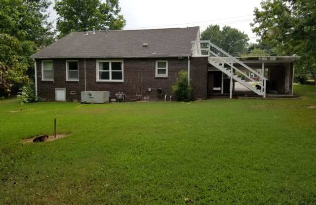 a charming 3 Bed 2 Bath House