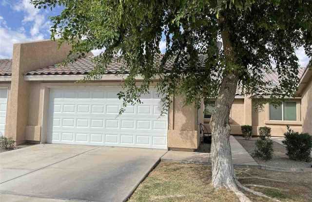 9027 E 31 LN