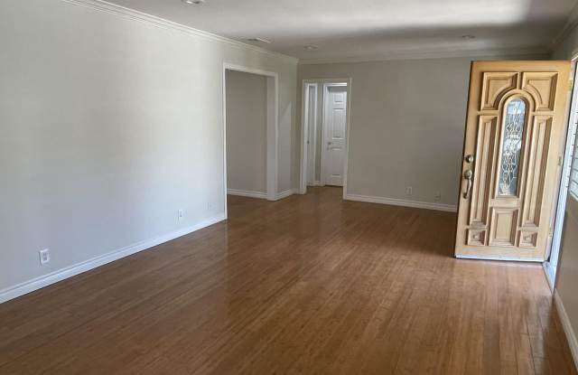 Photo of 5138 West 141st Street - Bedroom 2