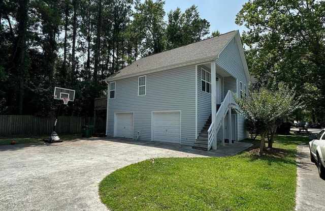 3 Bed 3 Bath Garage Apartment Home