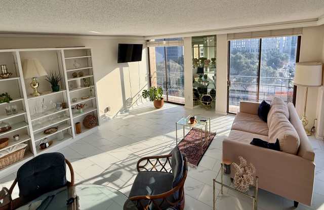 1122 Colorado Street